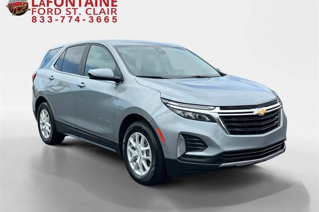 2023 Chevrolet Equinox LT photo 1
