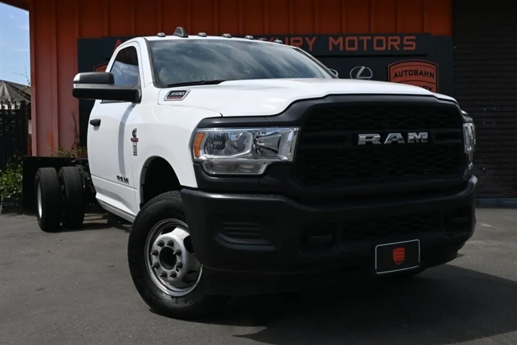 2021 Ram 3500 Tradesman photo 1