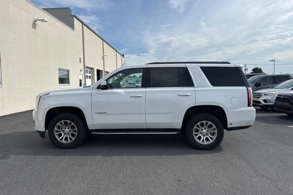 2020 Gmc Yukon SLT photo 1