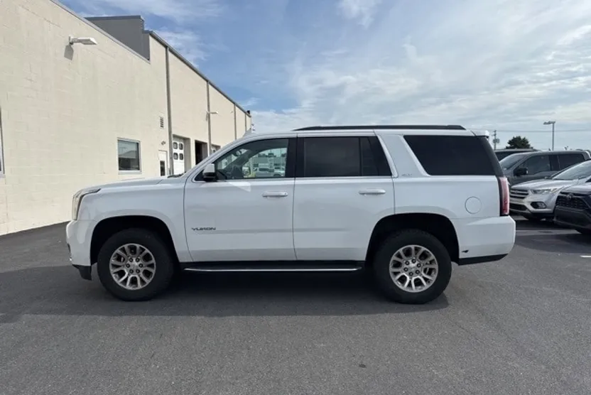 2020 Gmc Yukon SLT photo 1