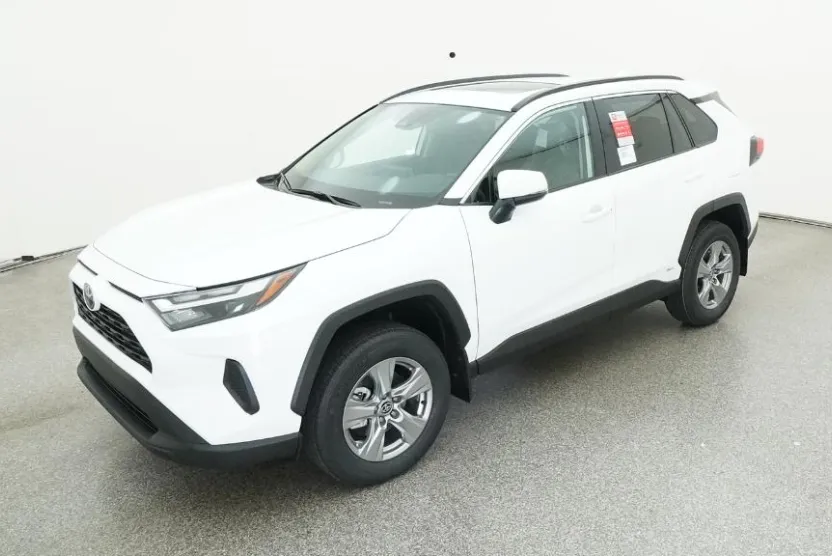 2025 Toyota RAV4 Hybrid XLE photo 1