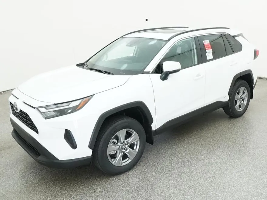 2025 Toyota RAV4 Hybrid XLE photo 1