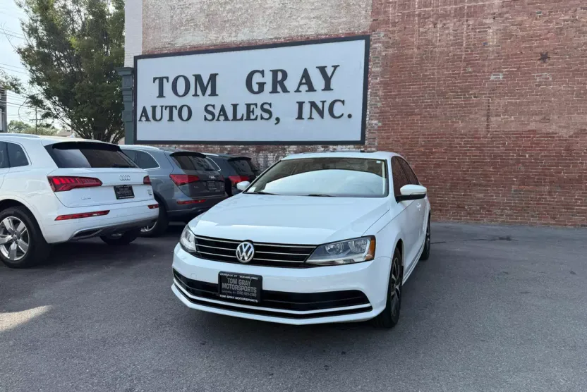 2017 Volkswagen Jetta 1.4T SE photo 1