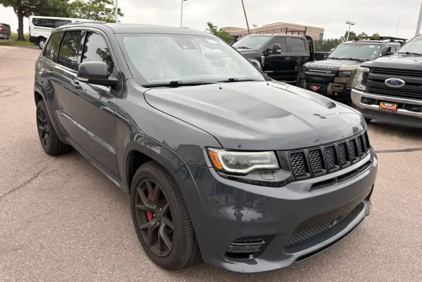 2018 Jeep Grand Cherokee SRT8 photo 1