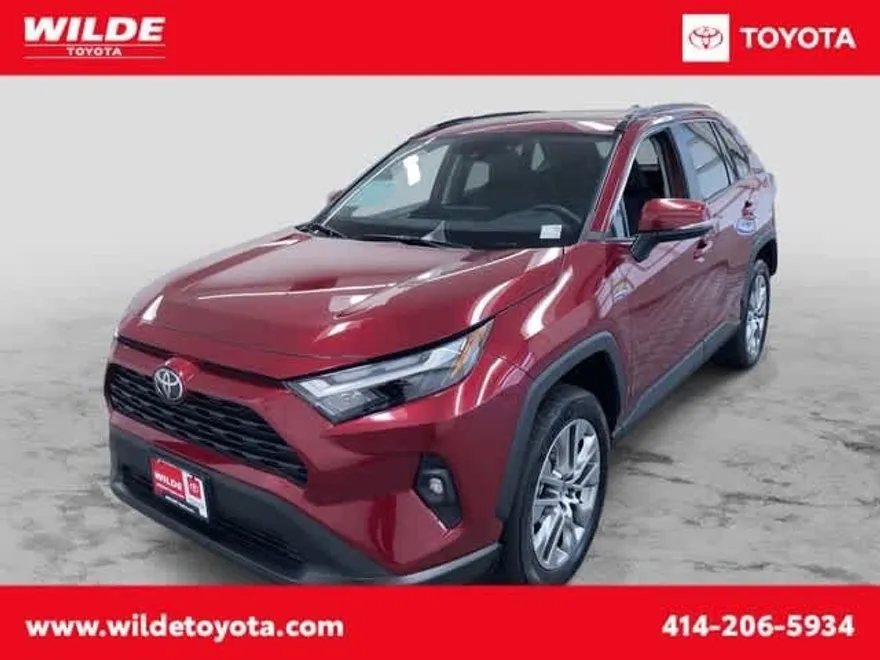 2022 Toyota RAV4 XLE Premium photo 1