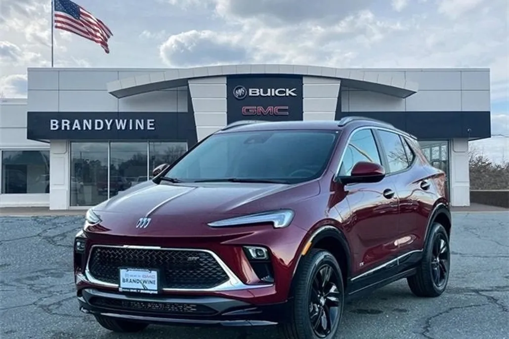2025 Buick Encore GX Sport Touring photo 1