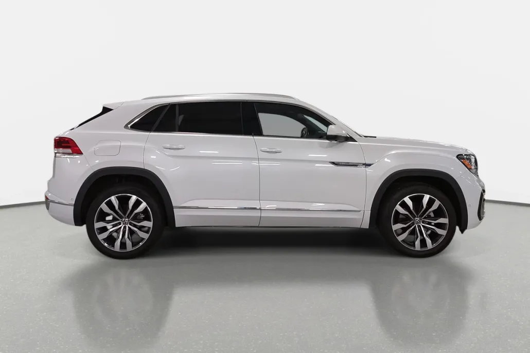2023 Volkswagen Atlas Cross Sport V6 SEL Premium R-Line photo 1