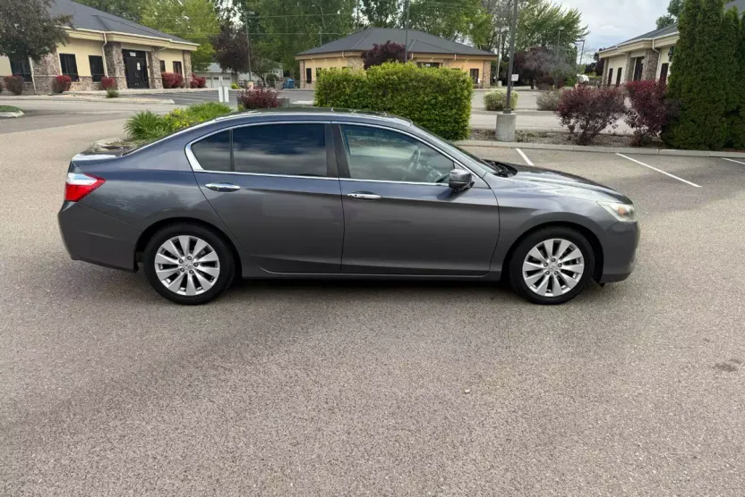 2013 Honda Accord EX photo 1