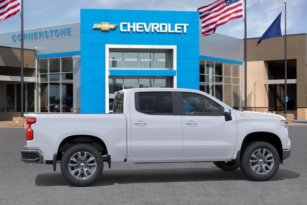 2026 Chevrolet Silverado 1500 LT photo 1