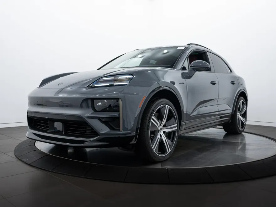 2025 Porsche Macan Turbo Electric photo 1