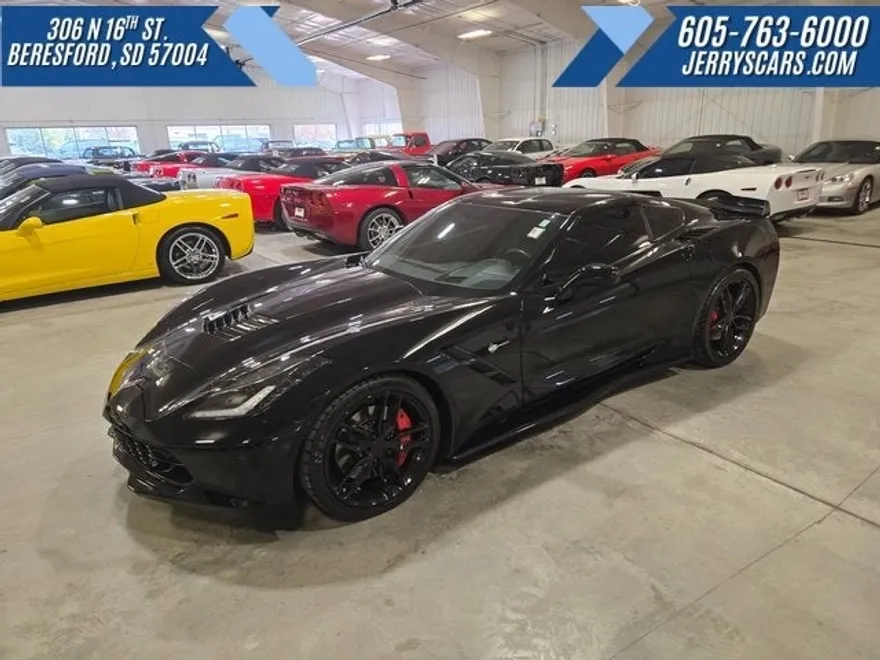 2015 Chevrolet Corvette Stingray Z51 2LT photo 1
