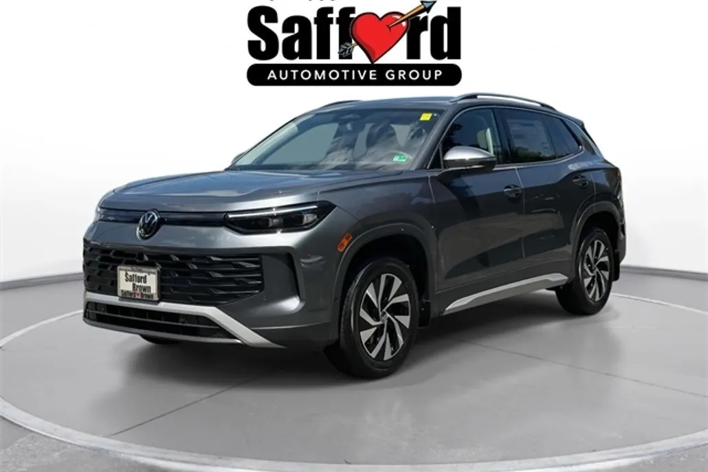 2025 Volkswagen Tiguan S photo 1