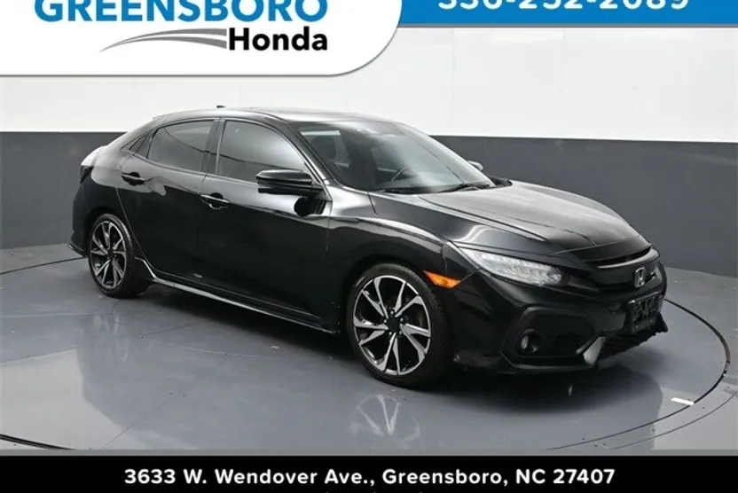 2018 Honda Civic Sport Touring photo 1
