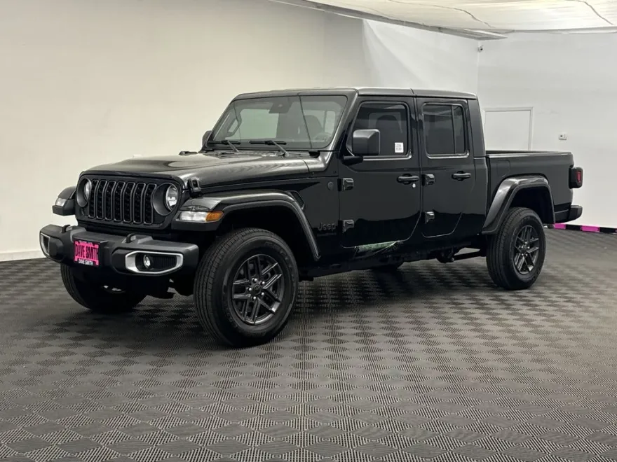 2025 Jeep Gladiator Sport S photo 1