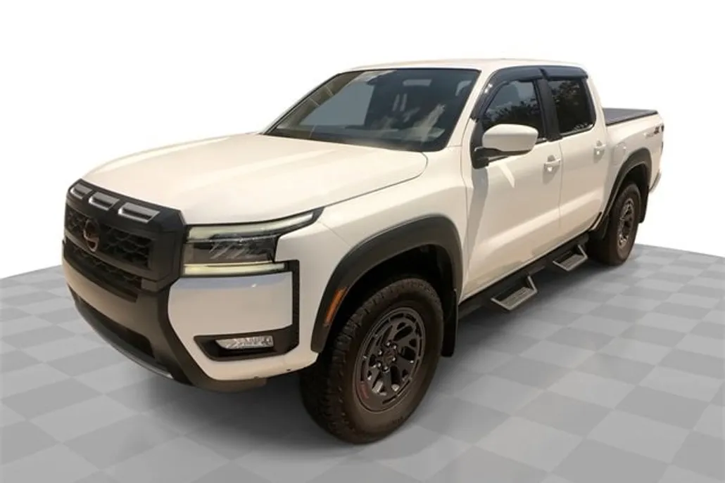 2025 Nissan Frontier Crew Cab PRO-4X photo 1