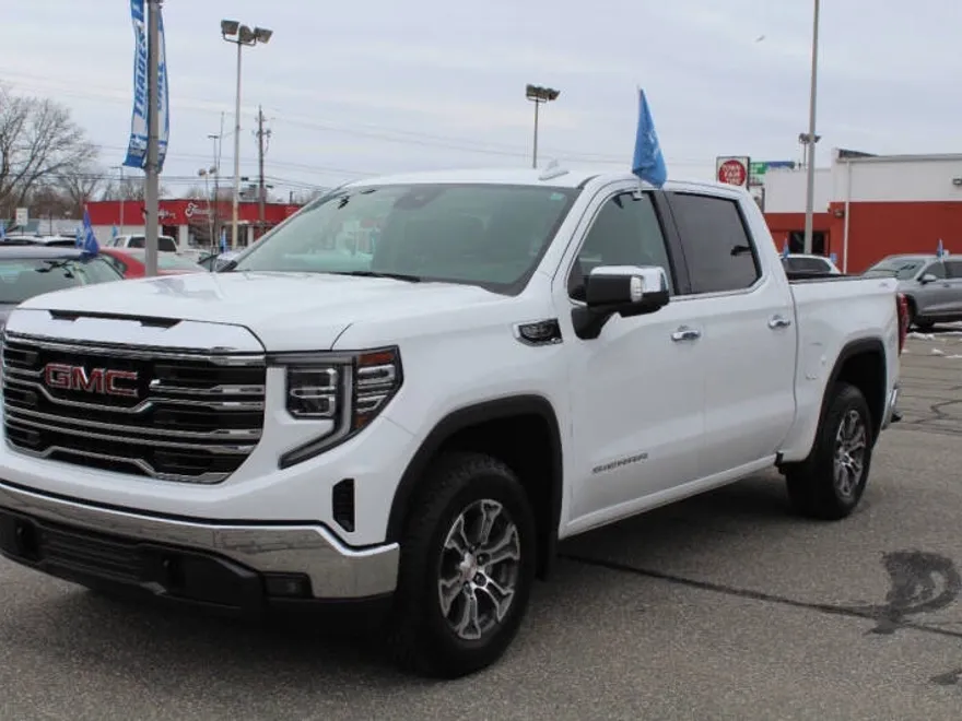 2024 Gmc Sierra 1500 SLT photo 1