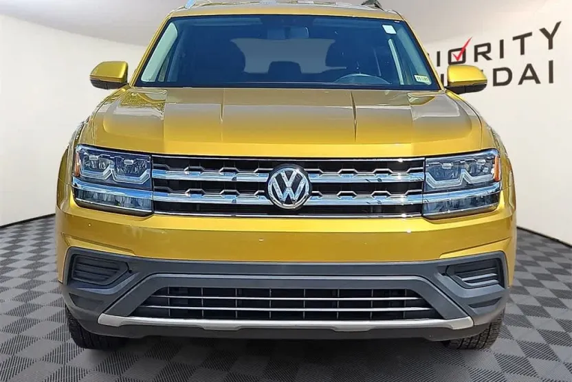 2018 Volkswagen Atlas S photo 1