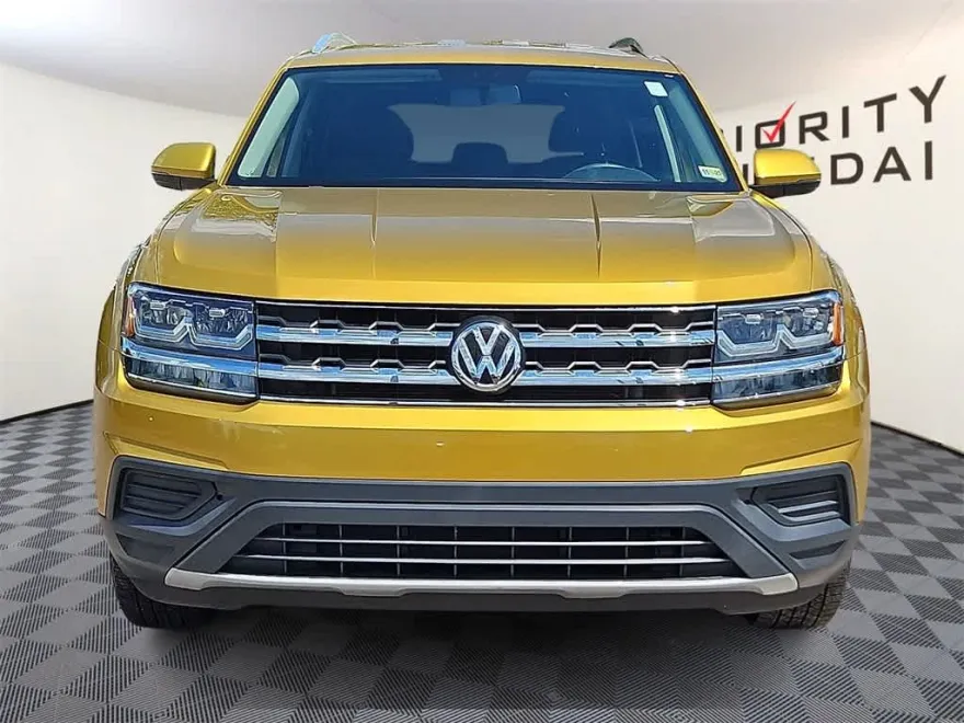 2018 Volkswagen Atlas S photo 1