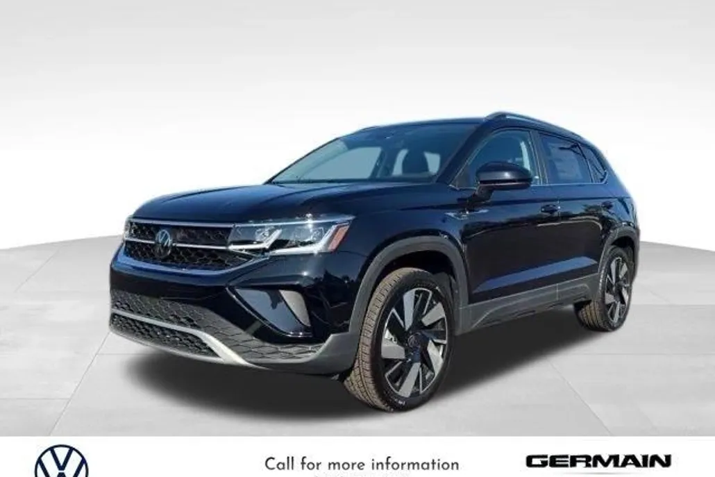 2024 Volkswagen Taos SE photo 1