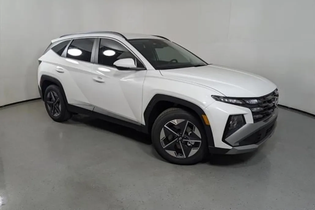 2025 Hyundai Tucson SEL photo 1