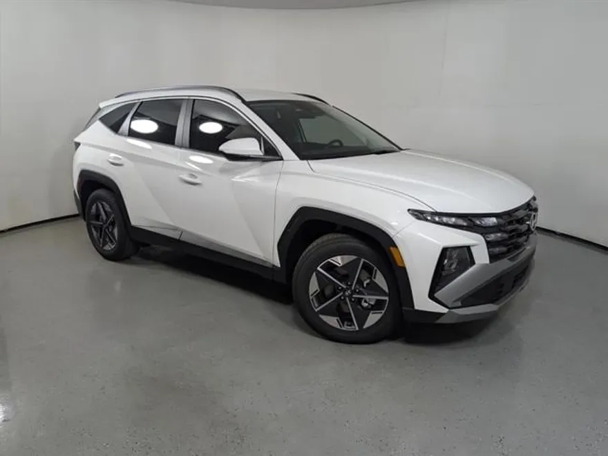 2025 Hyundai Tucson SEL photo 1