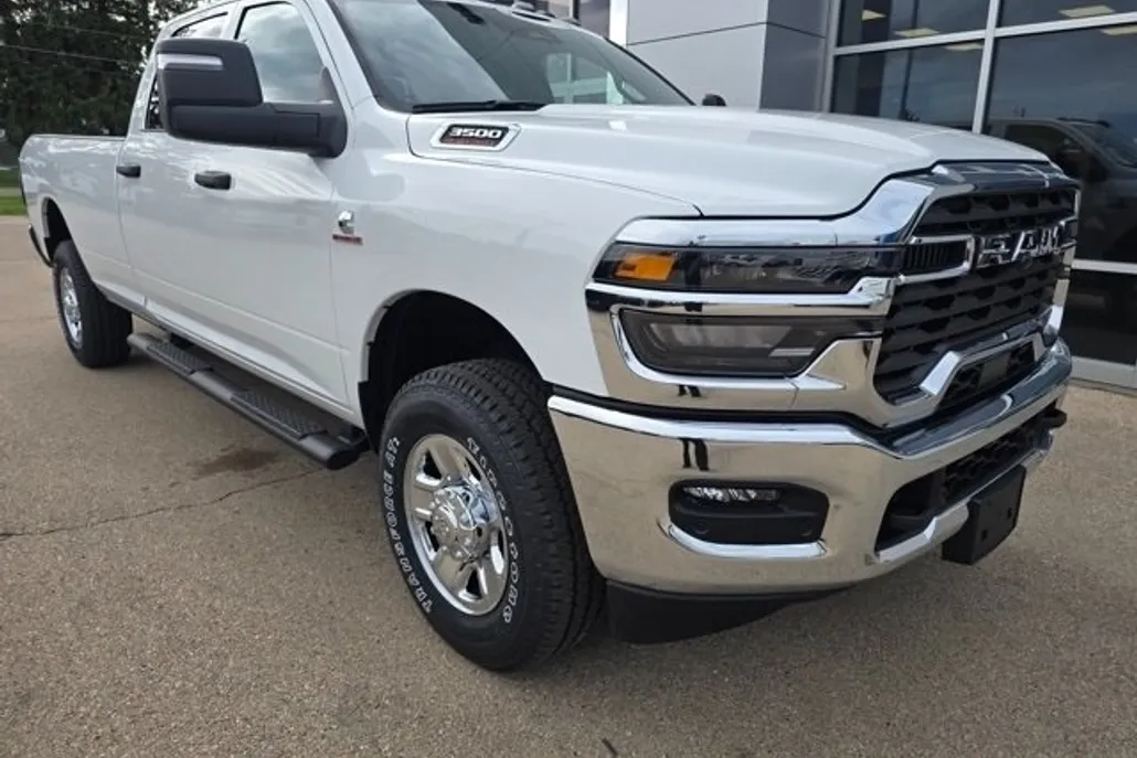 2025 Ram 3500 Tradesman photo 1