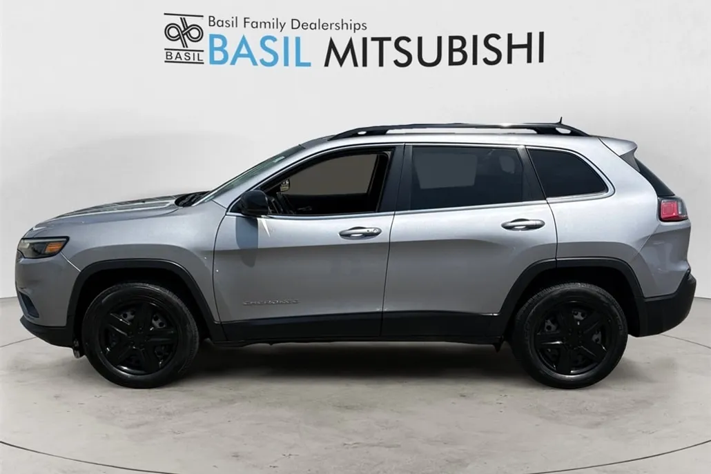 2022 Jeep Cherokee X photo 1