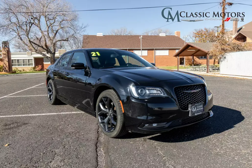 2021 Chrysler 300 S photo 1