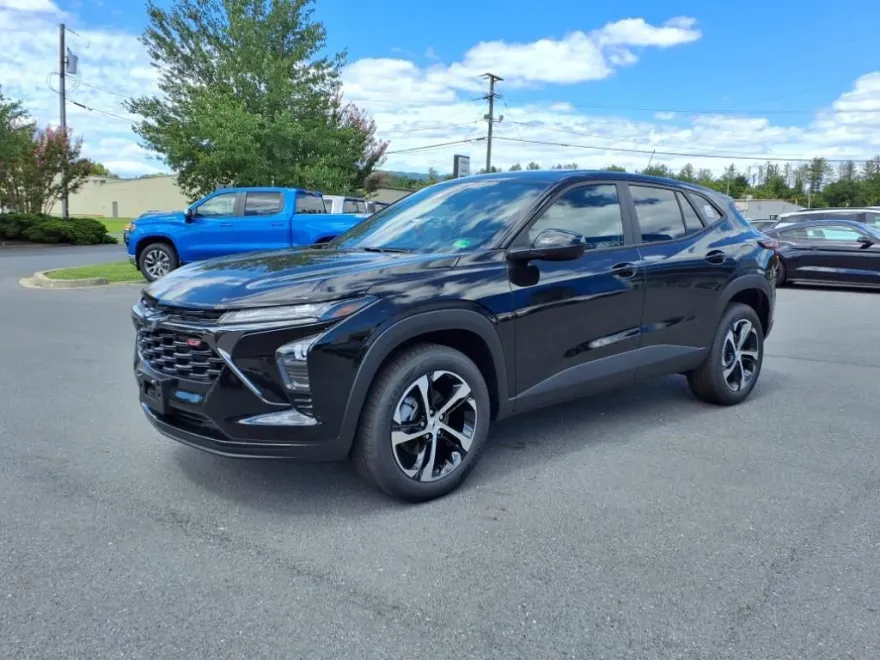 2025 Chevrolet Trax photo 1