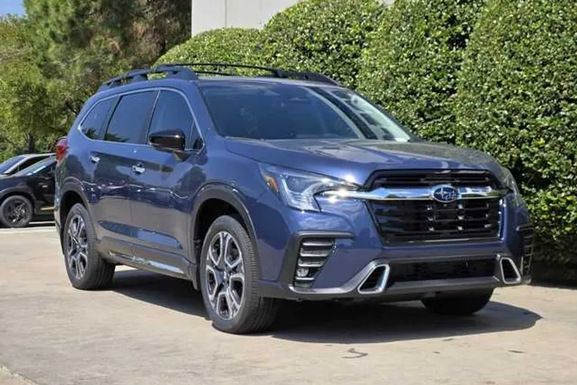 2025 Subaru Ascent Touring photo 1
