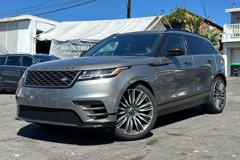 2019 Land Rover Range Rover Velar SE photo 1