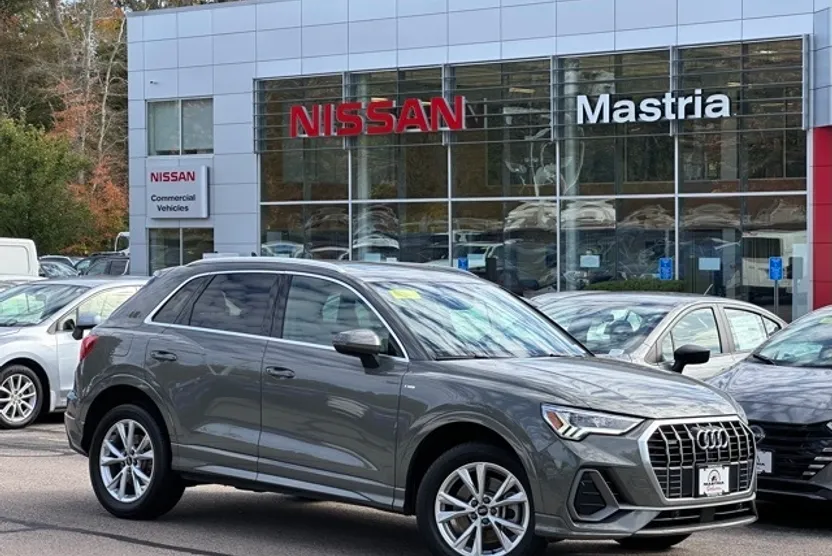 2024 Audi Q3 Premium S line photo 1