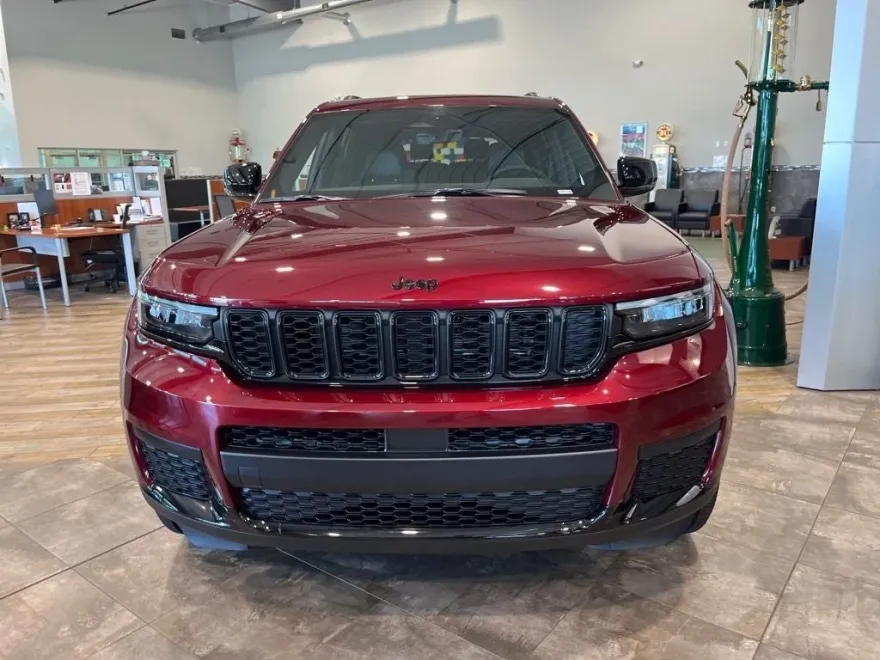 2025 Jeep Grand Cherokee Altitude X photo 1