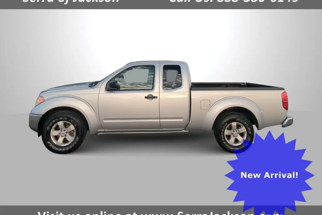 2011 Nissan Frontier SV photo 1