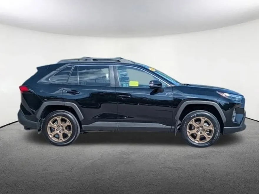 2024 Toyota RAV4 Hybrid photo 1