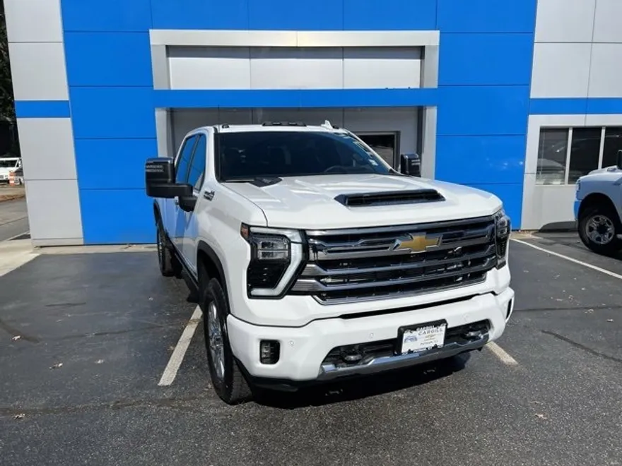 2025 Chevrolet Silverado 2500HD High Country photo 1