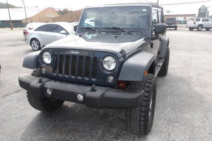 2016 Jeep Wrangler Rubicon photo 1