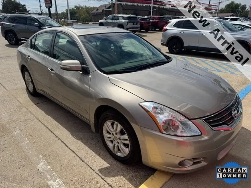 2012 Nissan Altima 2.5 SL photo 1
