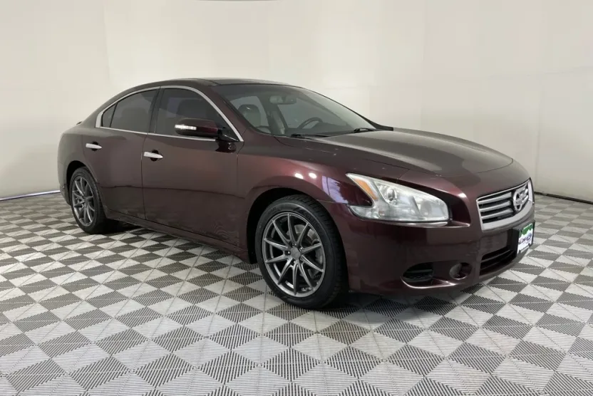 2014 Nissan Maxima SV Premium photo 1