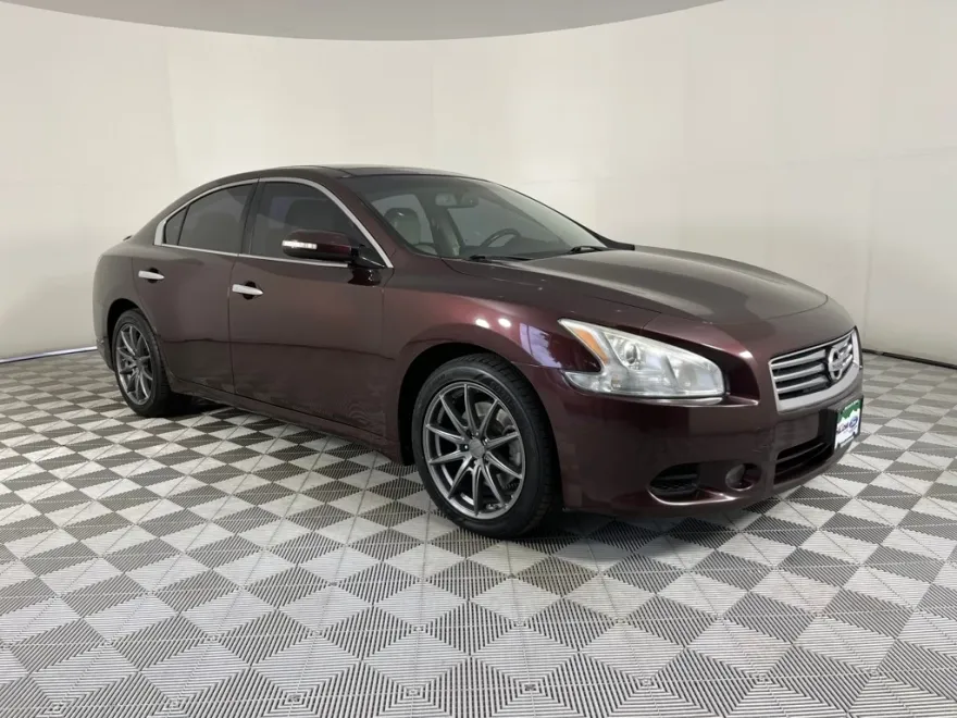 2014 Nissan Maxima SV Premium photo 1