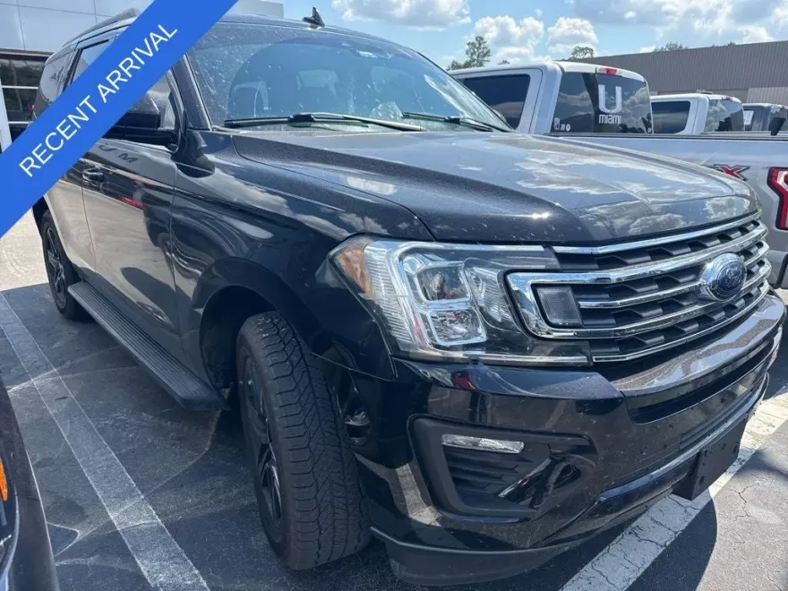 2020 Ford Expedition XLT photo 1
