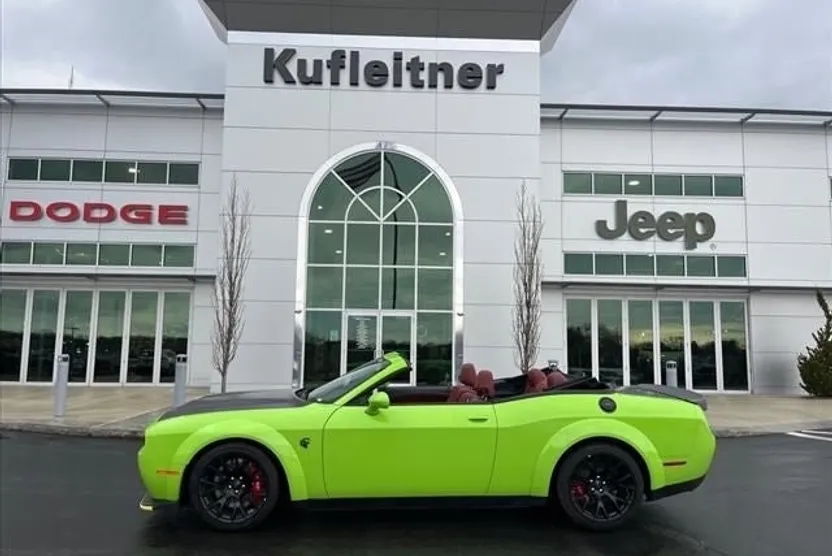 2023 Dodge Challenger SRT8 Hellcat Widebody photo 1