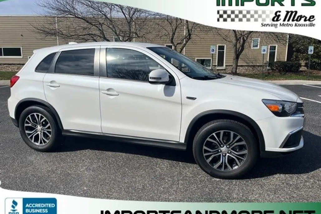 2019 Mitsubishi Outlander Sport ES photo 1