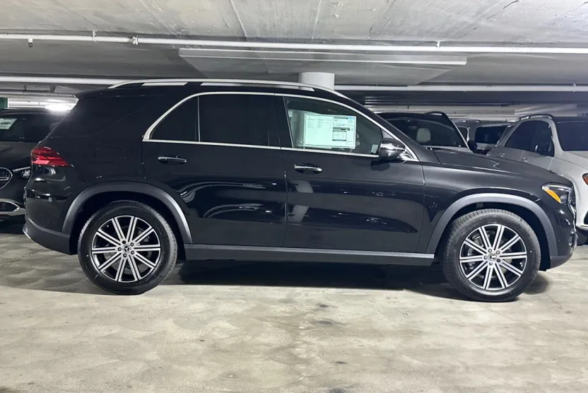 2026 Mercedes Benz GLE 350 4MATIC photo 1