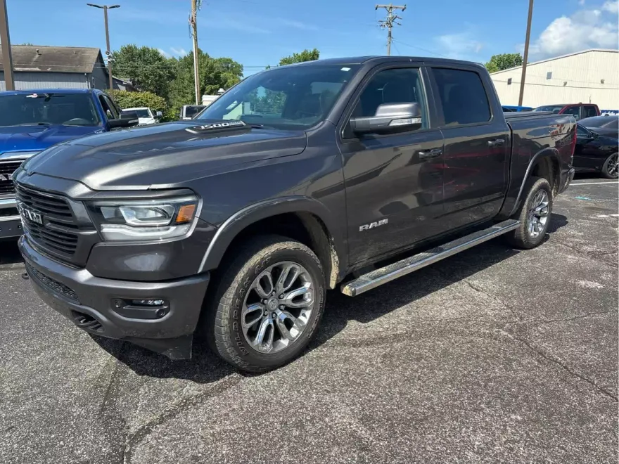 2022 Ram 1500 Laramie photo 1