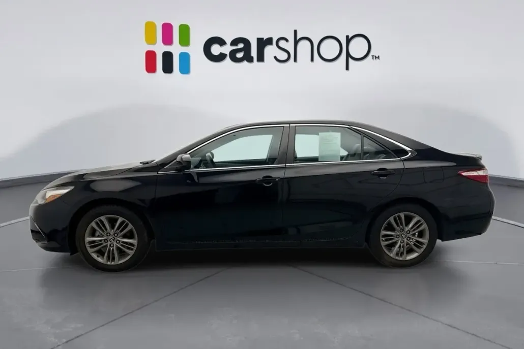 2017 Toyota Camry XLE XSE photo 1