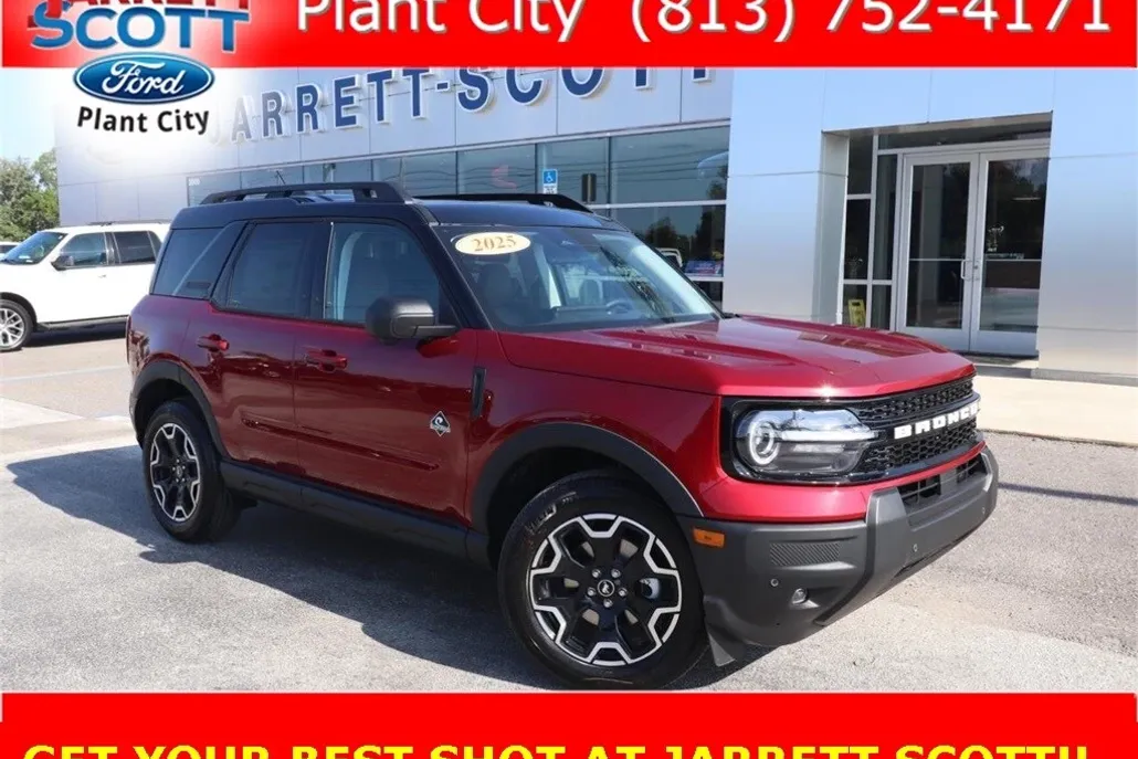 2025 Ford Bronco Sport Outer Banks photo 1