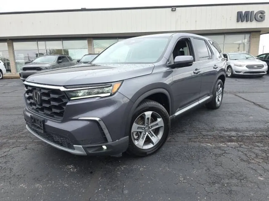 2024 Honda Pilot EX-L photo 1