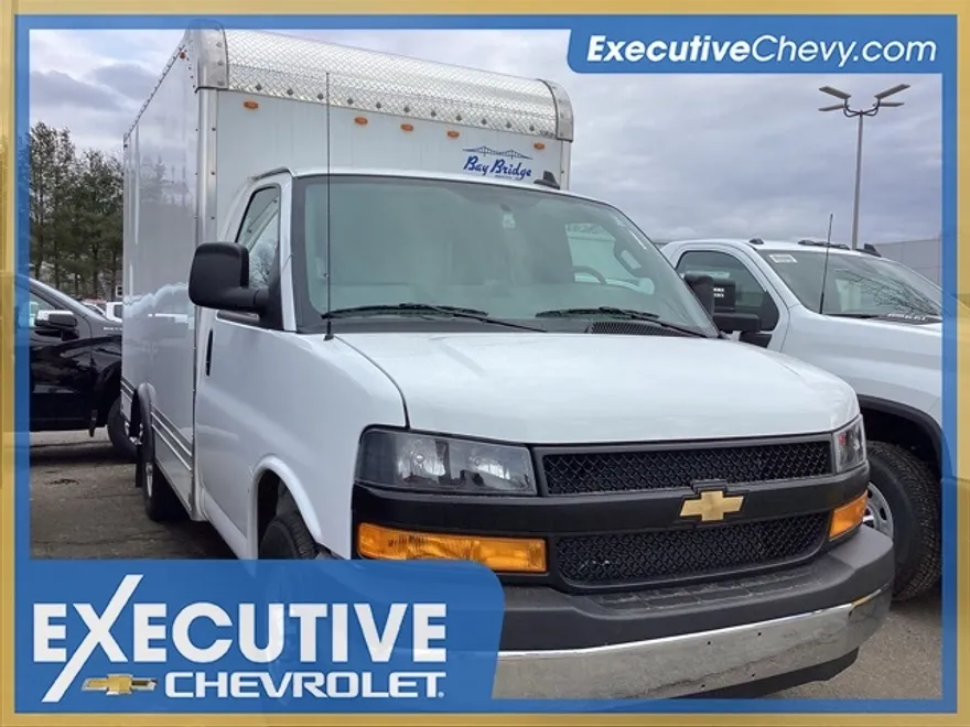 2024 Chevrolet Express 3500 Work Van photo 1