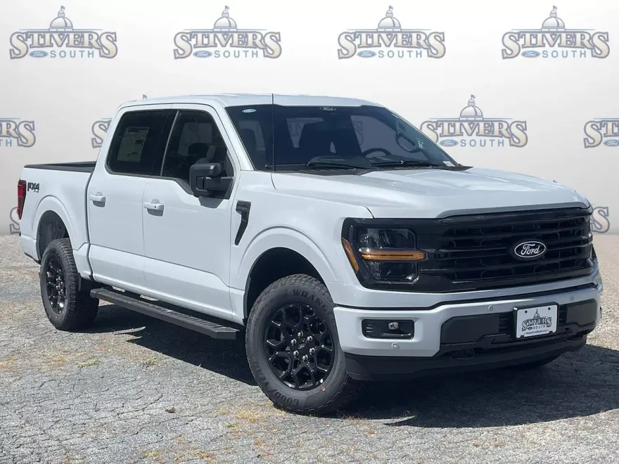 2025 Ford F-150 XLT photo 1